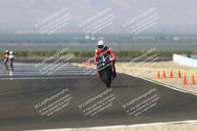 media/Sep-21-2025-TrackDaz (Sun) [[277c75b276]]/C Group/1040am (Turn 1)/